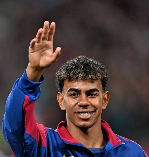 周定洋赛后采访中谈到续约时声音哽咽：我将球队视作我的生命（周定洋赛后谈续约时哽咽：我把球队当作生命）