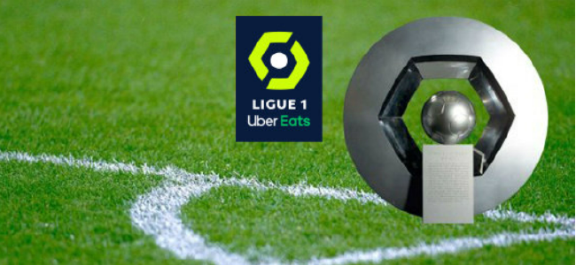 埃弗顿后卫禁区疑似手球，裁判未吹点球正确吗？（埃弗顿后卫禁区疑似手球，裁判未判点球是否合理？）