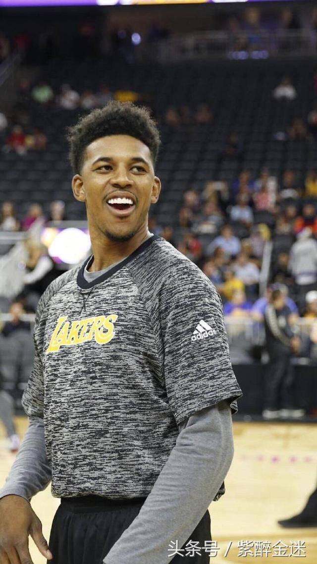 里奇：拉比奥的精彩进球给了我们士气，能更好地投入下半场（里奇：拉比奥的精彩破门振奋全队，助我们下半场更投入）