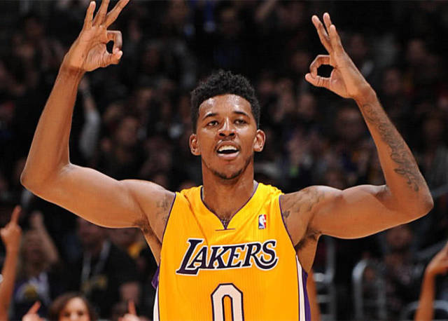 世预赛再出冷门，亚洲强队突然崩盘（世预赛再爆冷，亚洲强队意外崩盘）