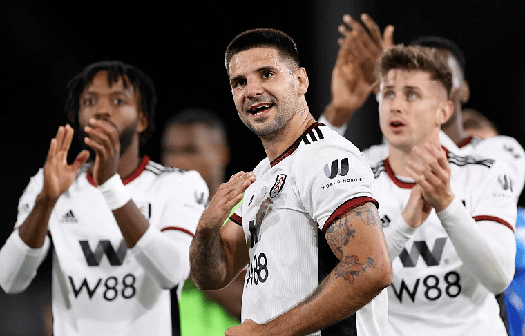 4场比赛收获10分！官方：马雷斯卡当选英超11月最佳教练（英超11月最佳教练出炉：马雷斯卡当选，4战豪取10分）