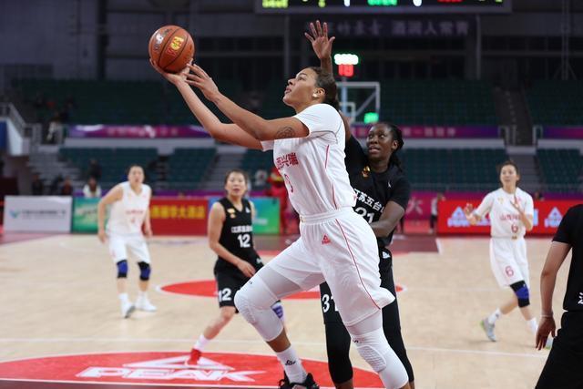 意媒：意甲或引入足球视频支持系统，主帅每场有两次挑战机会（意媒称意甲拟推视频辅助判罚，主帅每场可挑战两次）