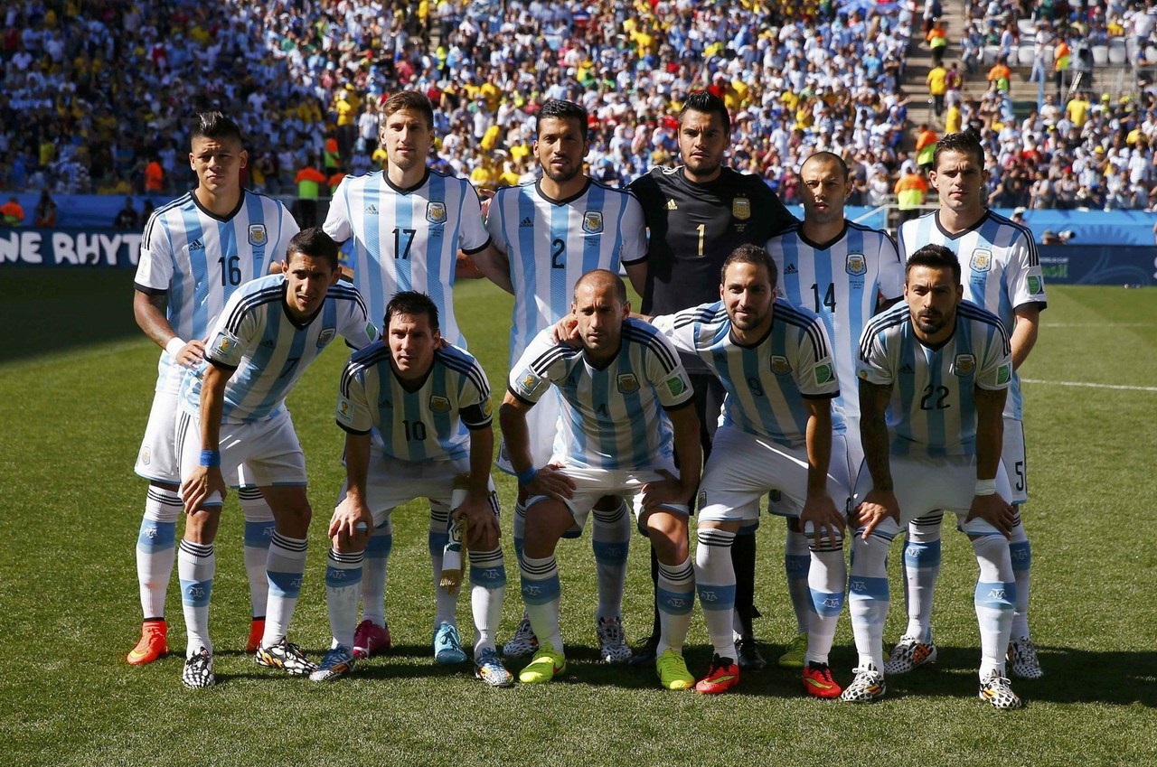 凯恩连续两场欧冠不进球，但近15个欧冠主场斩16球（凯恩欧冠遭遇两场进球荒，近15个欧冠主场却收获16球）